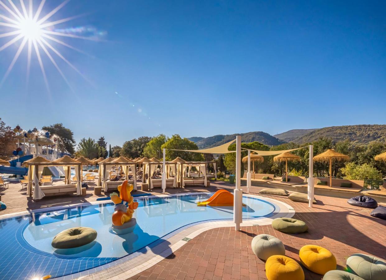 Valamar Amicor Resort 스타리 그라드 외부 사진