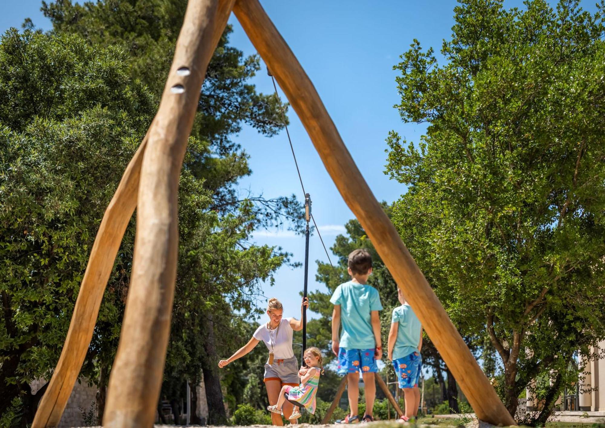 Valamar Amicor Resort 스타리 그라드 외부 사진